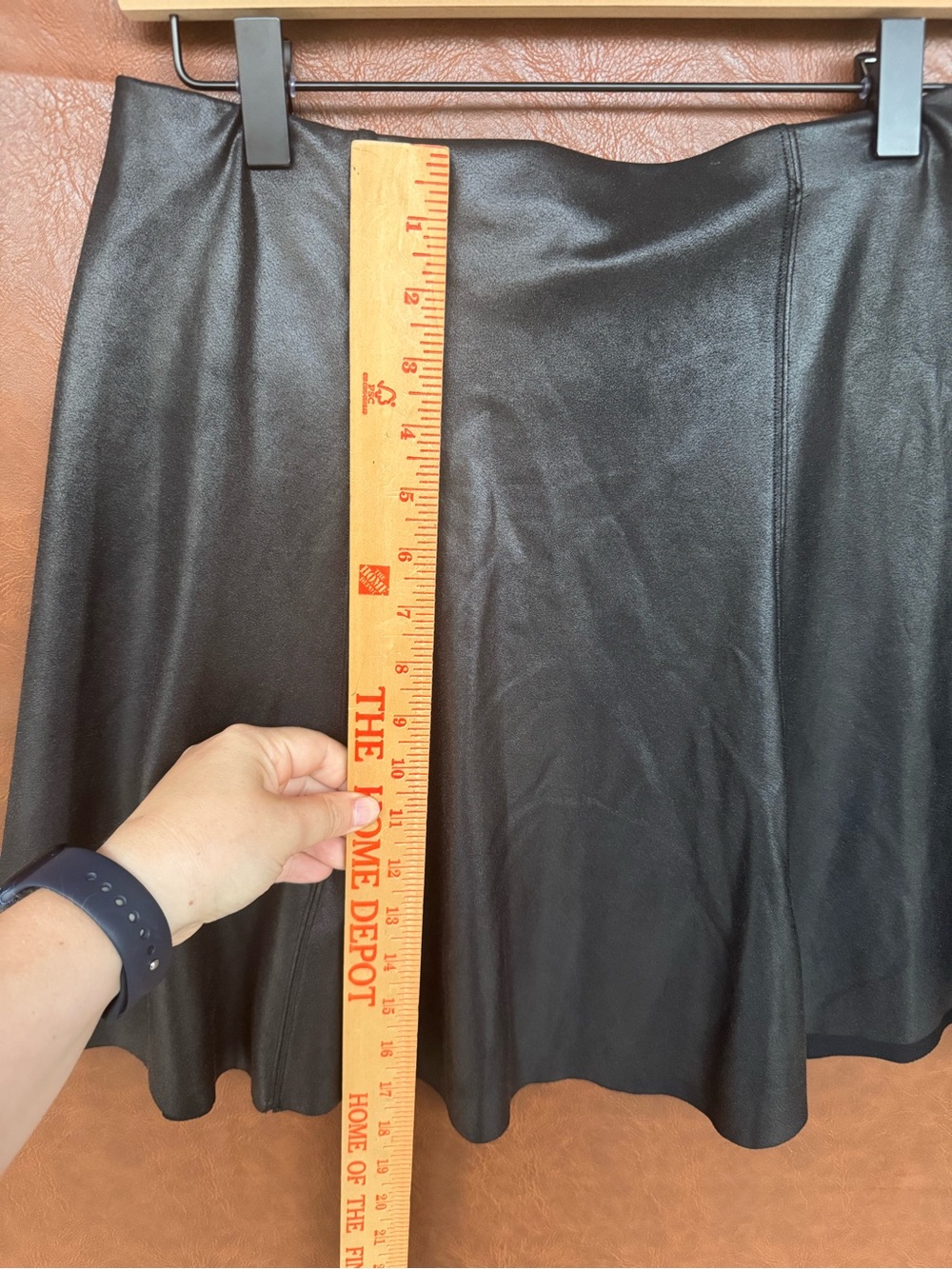 SPANX Faux Leather Flared Skirt Womens Est M Black Pull On A Line Minimalist - Picture 5 of 5